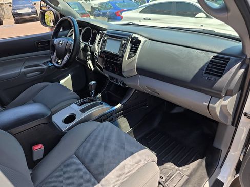 Used 2014 Toyota Tacoma 4x4 Double Cab image 14