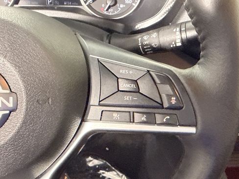 Used 2024 Nissan Sentra SR w/ SR Premium Package FWD image 15