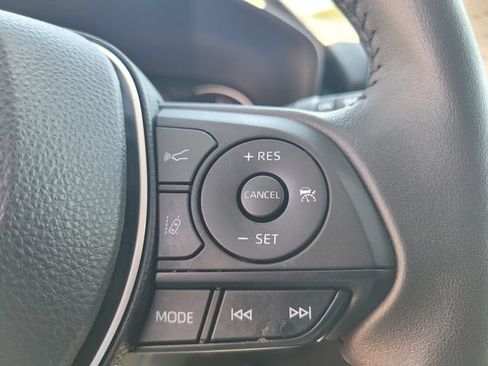 Used 2023 Toyota RAV4 XLE Premium FWD image 26