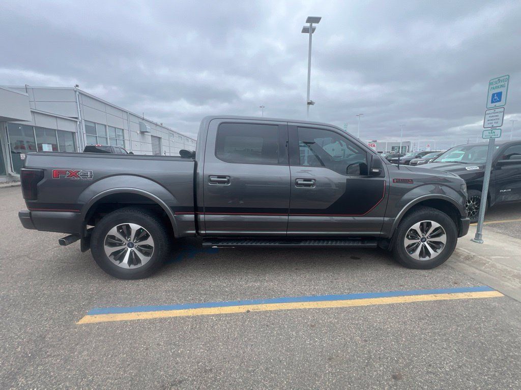 Used 2017 Ford F150 XLT w/ Equipment Group 302A Luxury AWD/4WD image 8