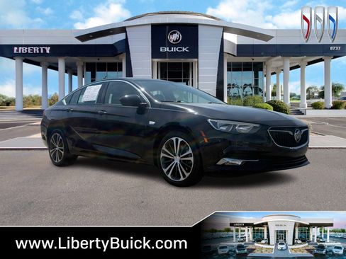 Used 2019 Buick Regal Essence w/ Sights and Sounds Package image 1