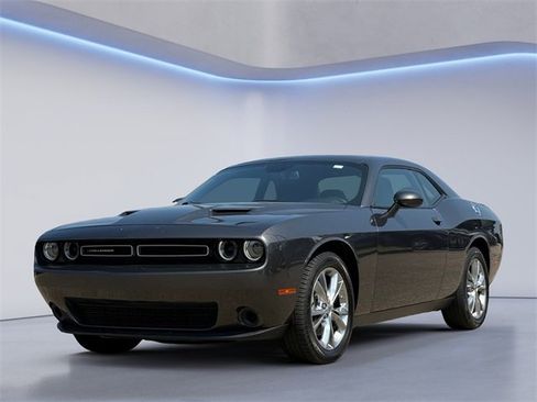 Used 2023 Dodge Challenger SXT w/ Cold Weather Group image 7