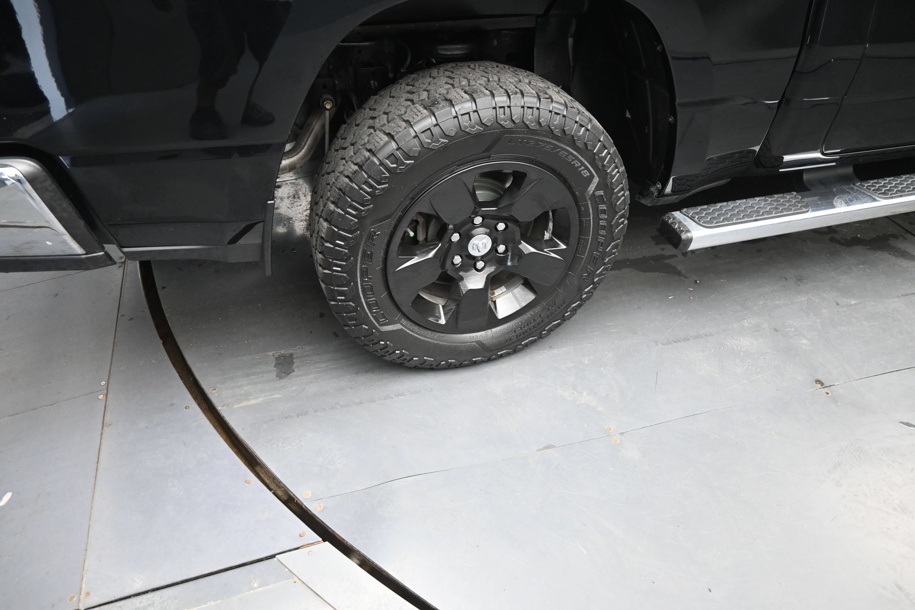 Used 2021 RAM 1500 Big Horn AWD/4WD image 11