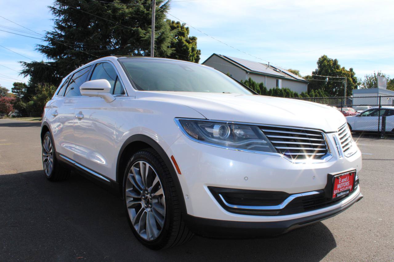 Used 2017 Lincoln MKX Reserve w/ Driver Assistance Package AWD/4WD image 7