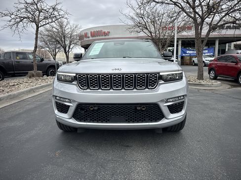 Certified 2022 Jeep Grand Cherokee Summit image 3