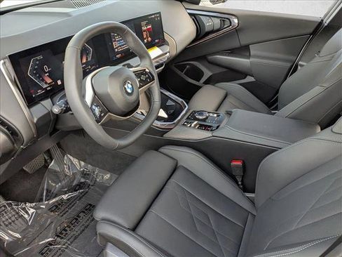 Certified 2025 BMW X3 xDrive30i w/ Convenience Package image 9