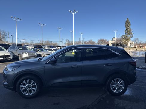 Used 2023 Ford Escape Active image 4