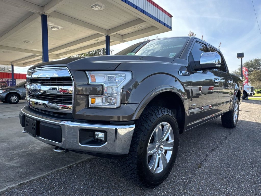 Used 2015 Ford F150 Lariat w/ Equipment Group 502A Luxury AWD/4WD image 2
