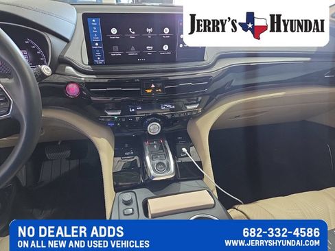 Used 2025 Acura MDX SH-AWD w/ Advance Package image 10