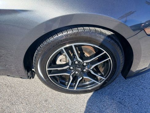 Used 2018 Ford Mustang Premium w/ Equipment Group 201A RWD image 19