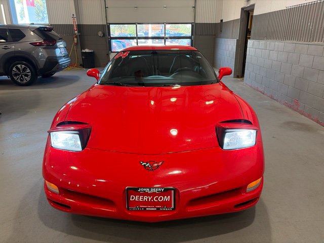 Used 2004 Chevrolet Corvette Coupe RWD image 5