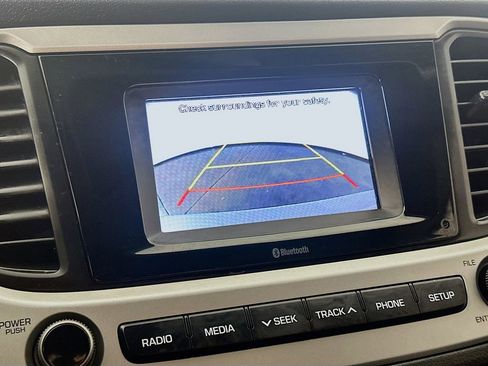 Used 2022 Hyundai Accent SE FWD image 10