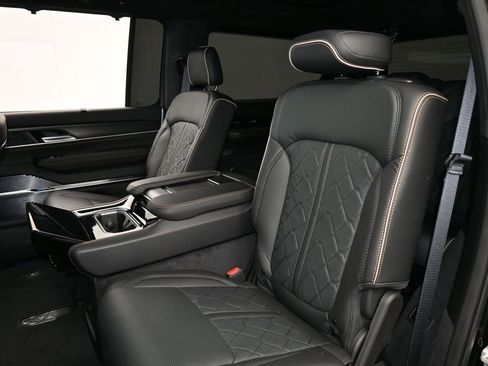 Used 2024 Jeep Grand Wagoneer Series III w/ Quick Order Packagew 28T image 46