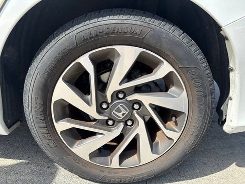 Used 2018 Honda Civic EX image 13