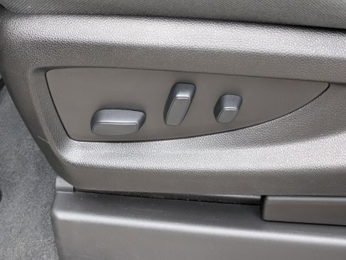 Used 2018 Chevrolet Silverado 1500 LT w/ All Star Edition image 21