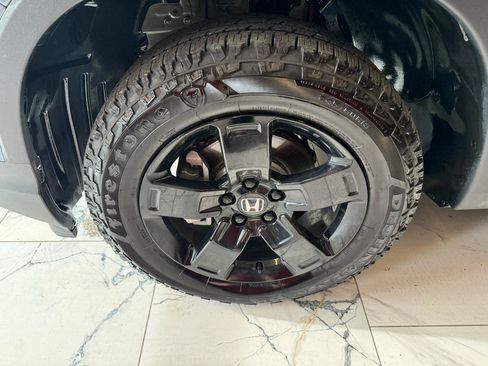 Used 2025 Honda Ridgeline Black Edition image 32
