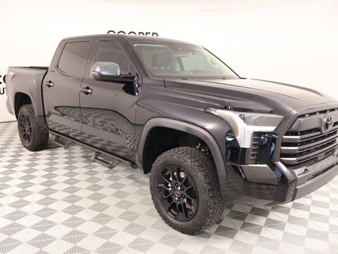 Used 2023 Toyota Tundra SR5 w/ SR5 Convenience Package AWD/4WD image 1