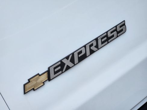 New 2025 Chevrolet Express 3500 Extended w/ Driver Convenience Package image 8