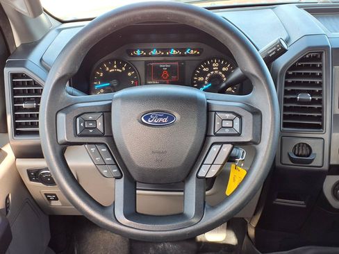 Used 2016 Ford F150 XL w/ Equipment Group 101A Mid RWD image 18