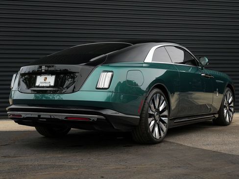 Used 2024 Rolls-Royce Spectre w/ Spectre Launch Package AWD/4WD image 15