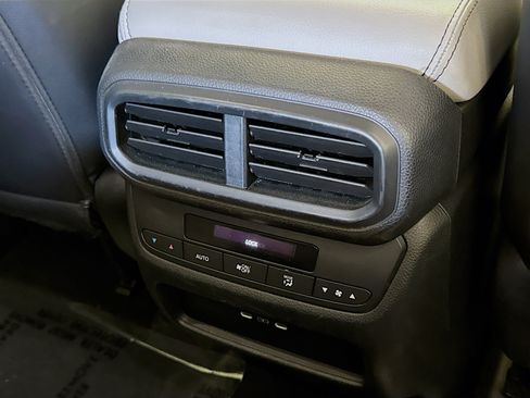 Used 2024 Honda Pilot EX-L image 16