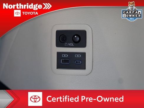 Certified 2024 Toyota Sienna Platinum FWD image 64