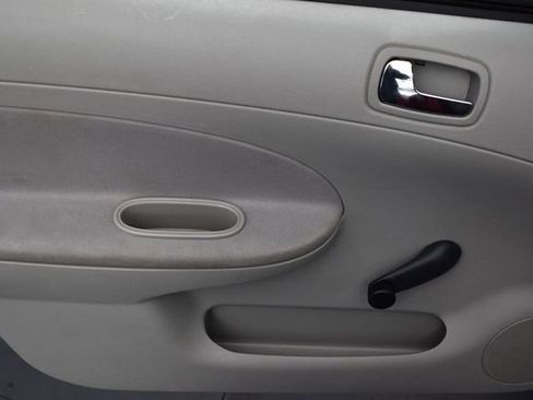 Used 2007 Chevrolet Cobalt LS w/ Enhanced Safety Package FWD image 10
