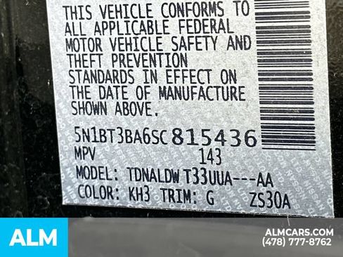 Used 2025 Nissan Rogue SV FWD image 36