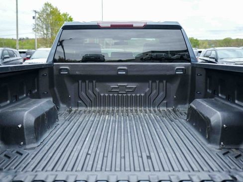 Used 2022 Chevrolet Silverado 1500 Custom AWD/4WD image 12