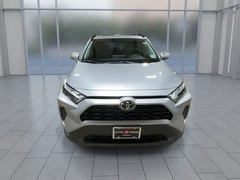 Used 2025 Toyota RAV4 XLE w/ Convenience Package image 6