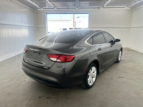 Used 2016 Chrysler 200 LX image 5