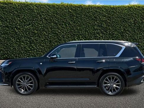 Used 2024 Lexus LX 600 F Sport AWD/4WD image 7