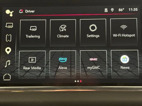 Used 2023 GMC Yukon Denali Ultimate AWD/4WD image 9