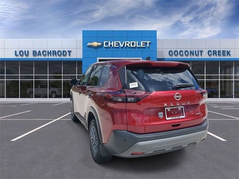 Used 2023 Nissan Rogue S image 30