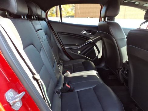 Used 2018 Mercedes-Benz GLA 250 4MATIC image 12