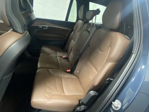 Used 2025 Volvo XC90 B5 Plus image 14