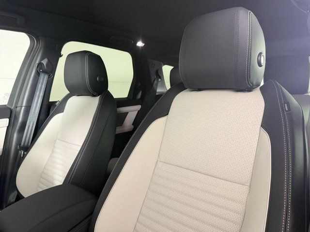 Used 2026 Land Rover Discovery Sport Landmark AWD/4WD image 14