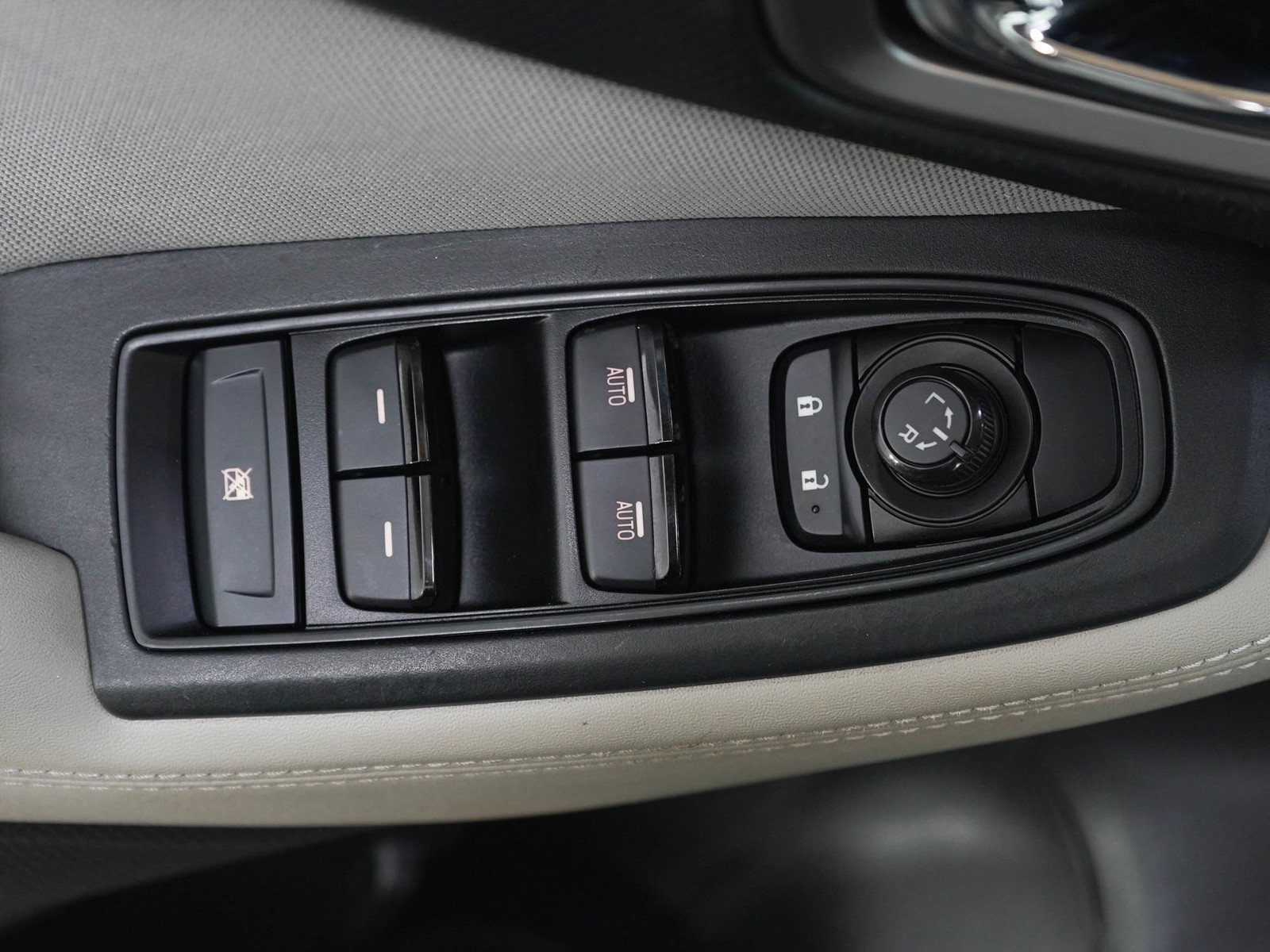 Used 2024 Subaru Forester Premium AWD/4WD image 18