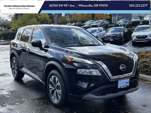 Used 2023 Nissan Rogue SV image 1