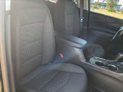 Used 2019 Chevrolet Equinox LT FWD image 11