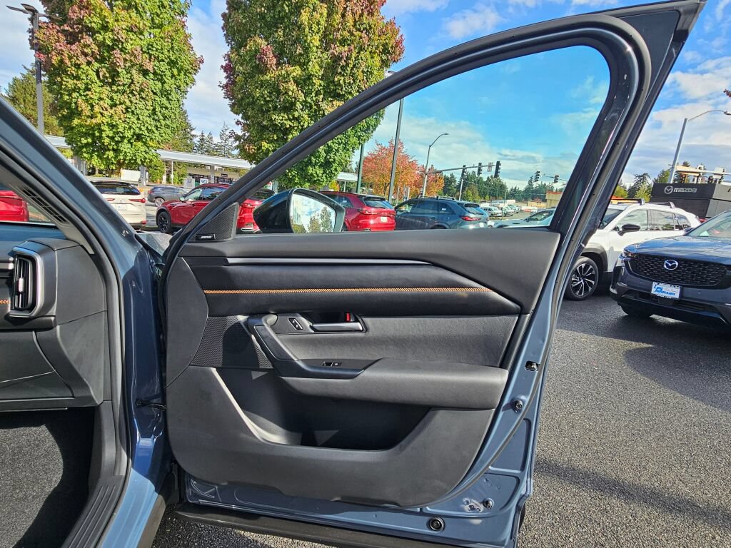 New 2026 MAZDA CX-50 AWD 2.5 Hybrid w/ Weather Package image 32