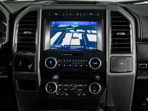 Used 2021 Ford Expedition XLT RWD image 25