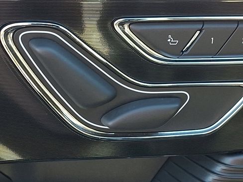 Used 2022 Lincoln Corsair AWD w/ Premium Package image 26