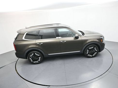 Used 2023 Kia Telluride S FWD image 30