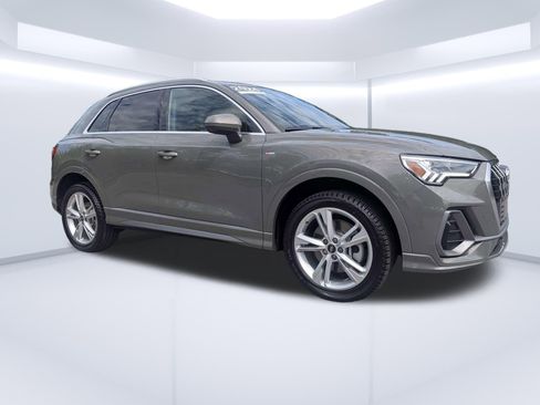 Certified 2024 Audi Q3 2.0T Premium AWD/4WD image 1