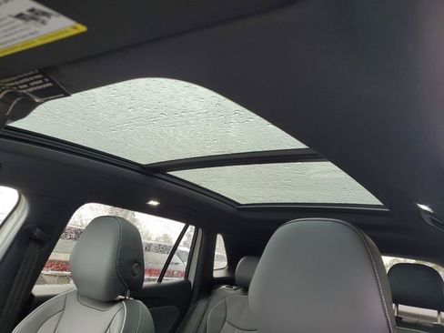 New 2026 Volkswagen Tiguan SEL R-Line image 18