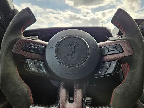 Used 2021 Ford Mustang Shelby GT500 w/ Technology Package image 24