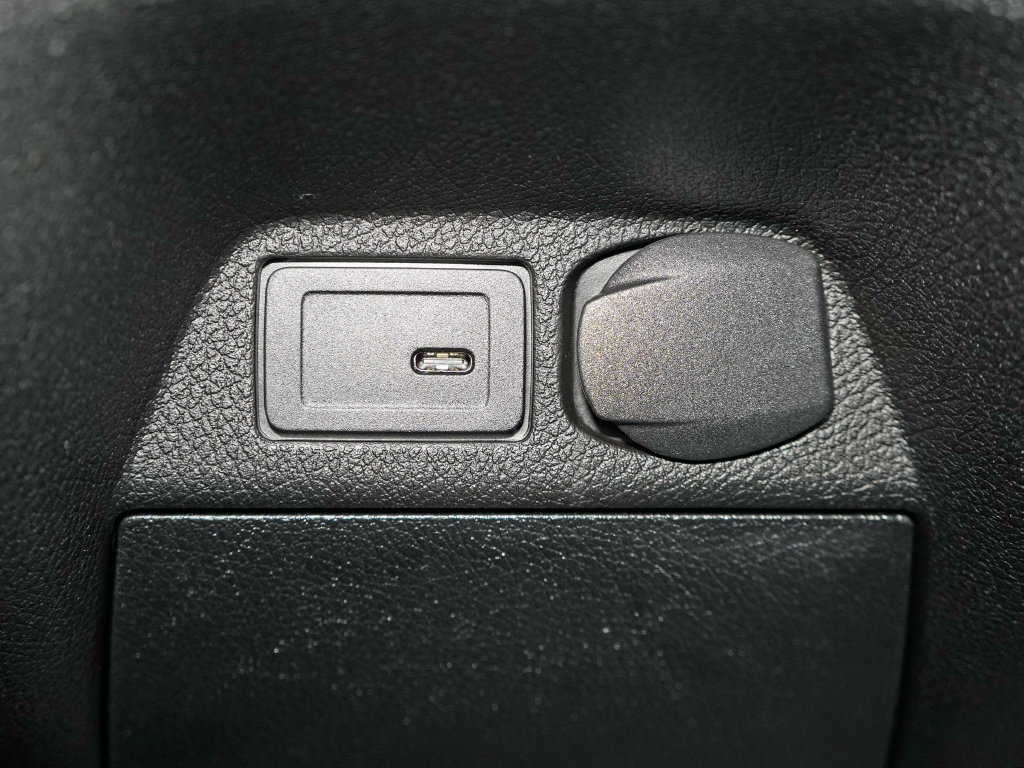Used 2026 Mercedes-Benz Sprinter 2500 image 18