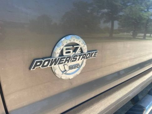 Used 2015 Ford F250 Lariat w/ Lariat Interior Package AWD/4WD image 14