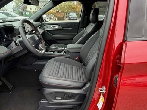 New 2026 Ford Explorer ST-Line w/ ST-Line Street Pack image 8